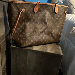 Never full large lv bag